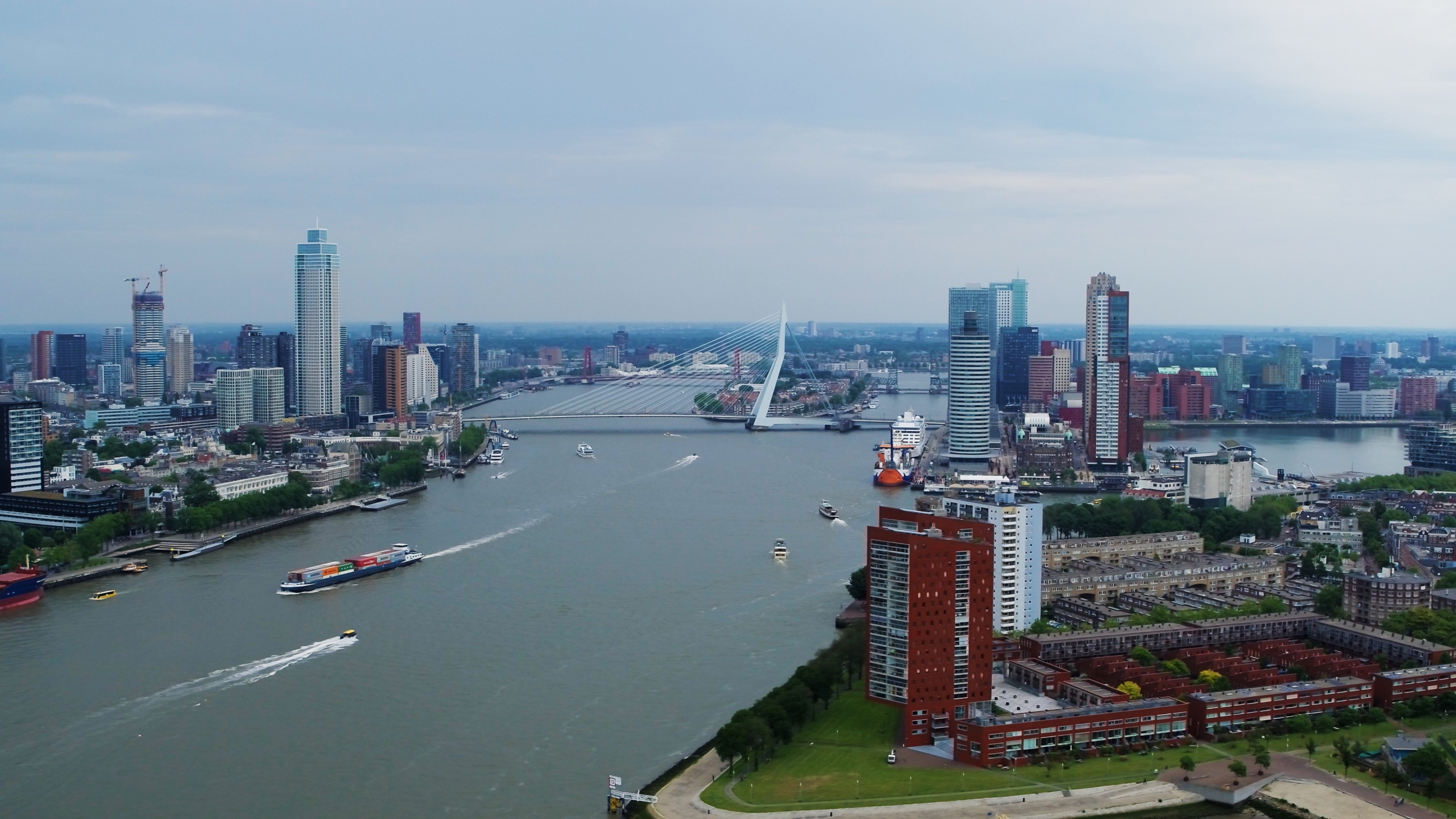 Header drone
